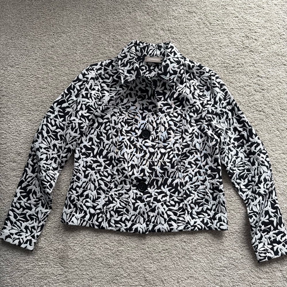 Women's Croft & Barrow Black and White Patterned Blazer